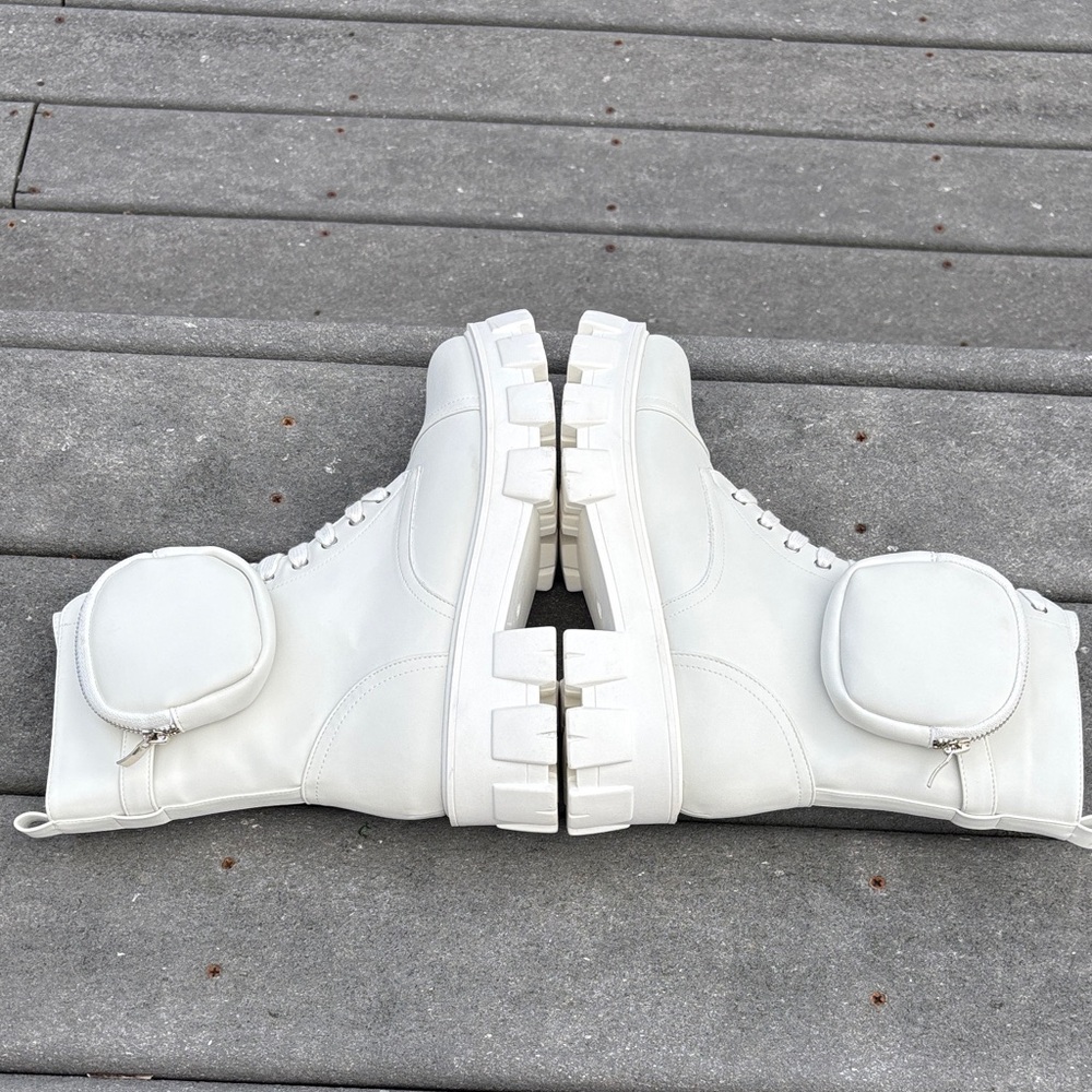 NWT Cape Robbin Women White Monalisa Combat Boots, Zippers, Pocket, Size 11 - Picture 8 of 17